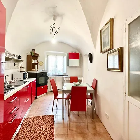 Hostdomus - Cassi Appartement